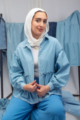 Sky Chemise in light blue – denim shirt with balloon sleeves and gathered waist