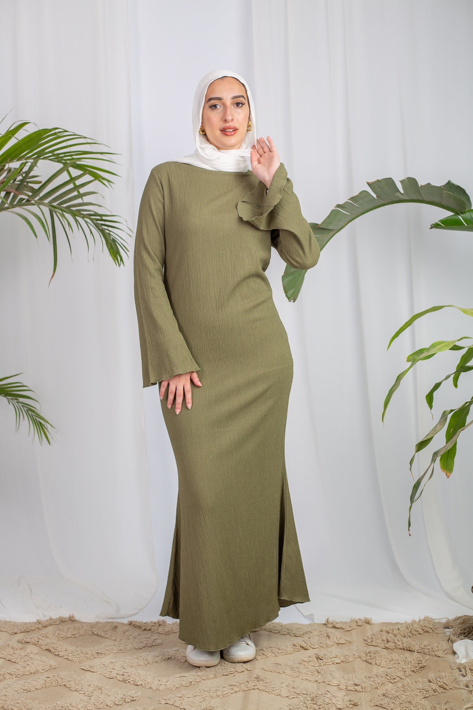 Long-Sleeve Maxi Dress in Olive from Bezravoga – modest, lightweight, breathab