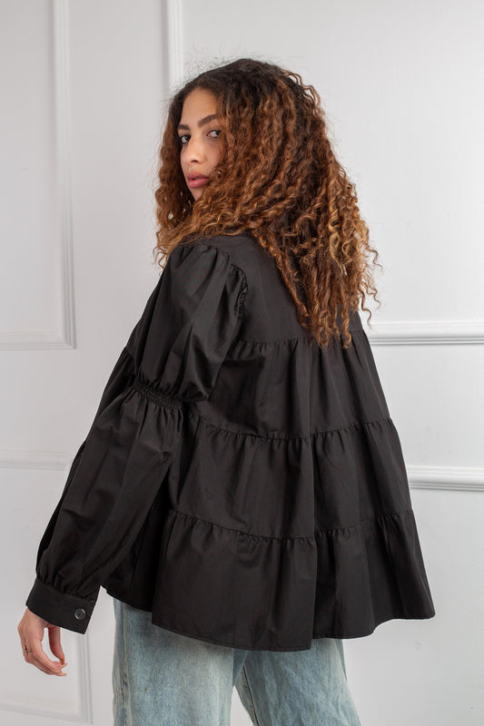 Dolce Chemise in Black – elegant, tiered cut