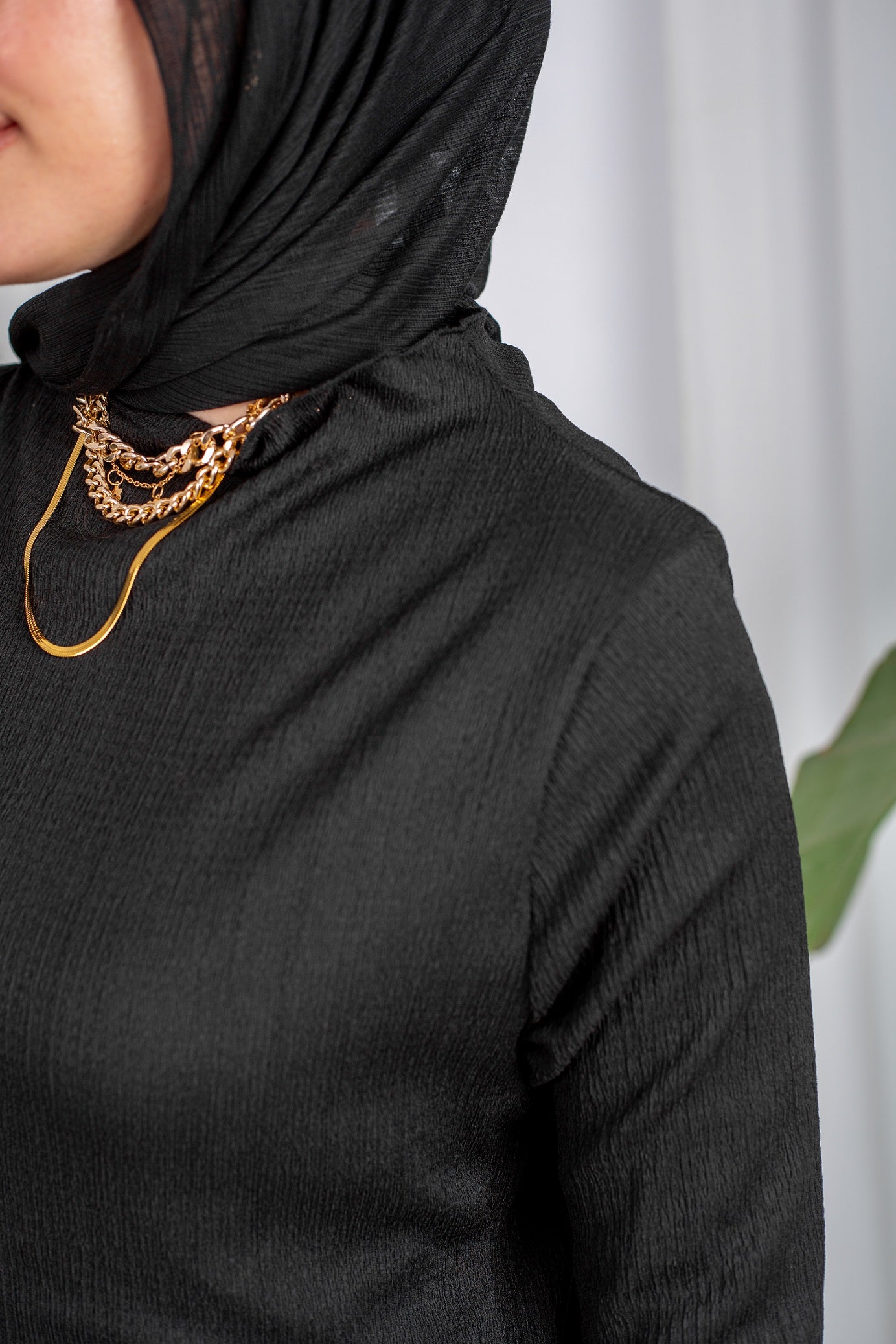 Long-Sleeve Maxi Dress in Black 